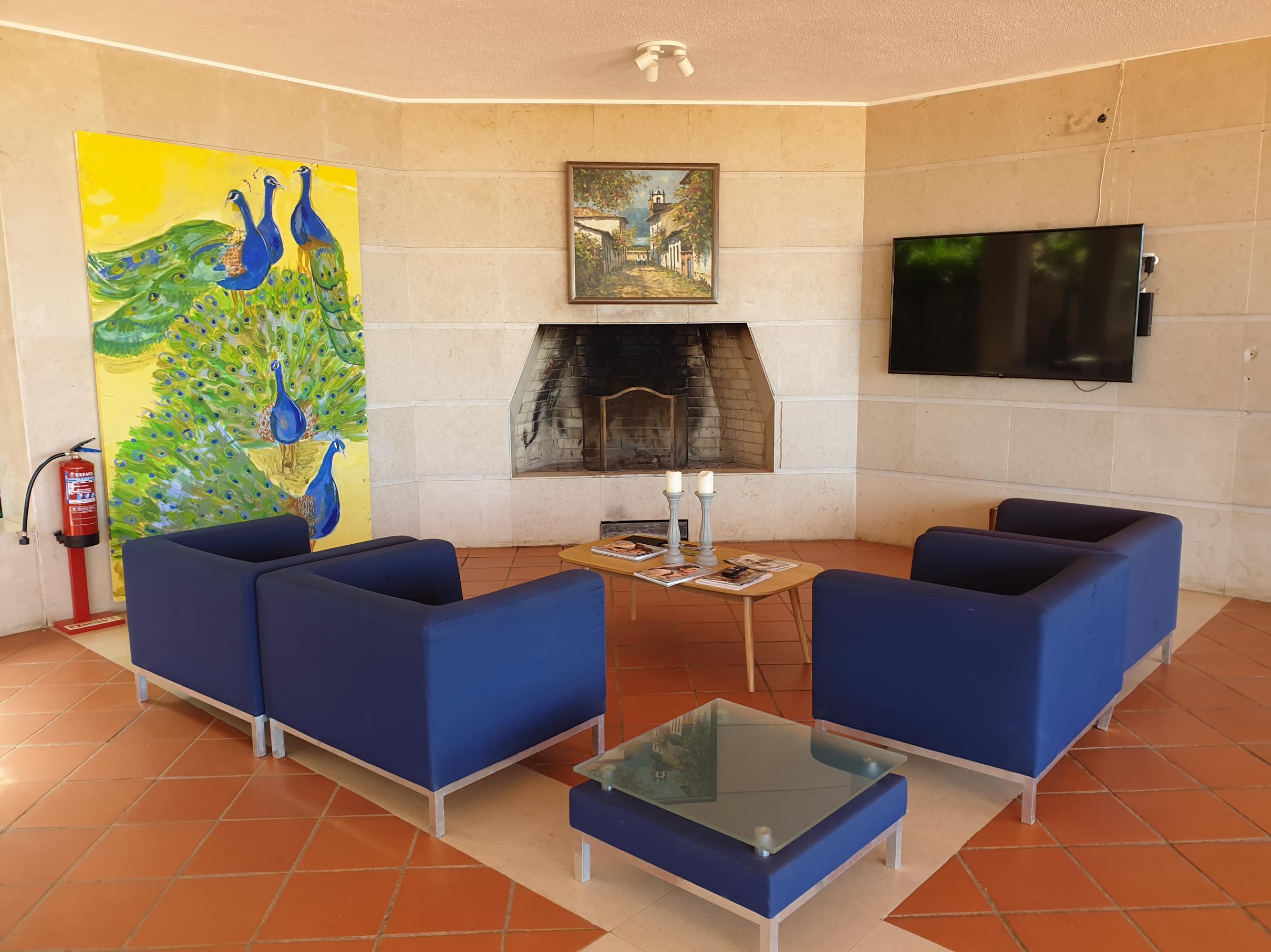 SALA-SOCIOS-2419x1814.jpg
