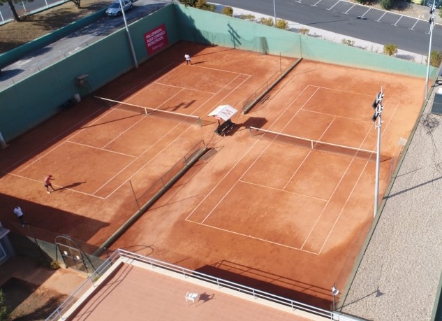 courts-1-e-2.jpg