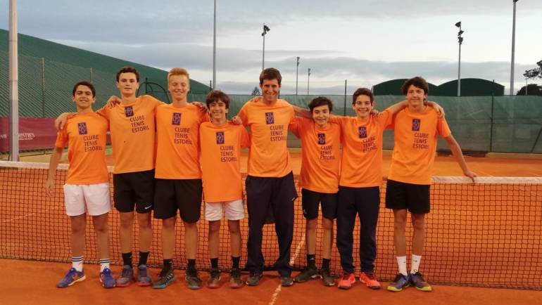 Atletas da Escola Ténis Vencem em vários torneios!